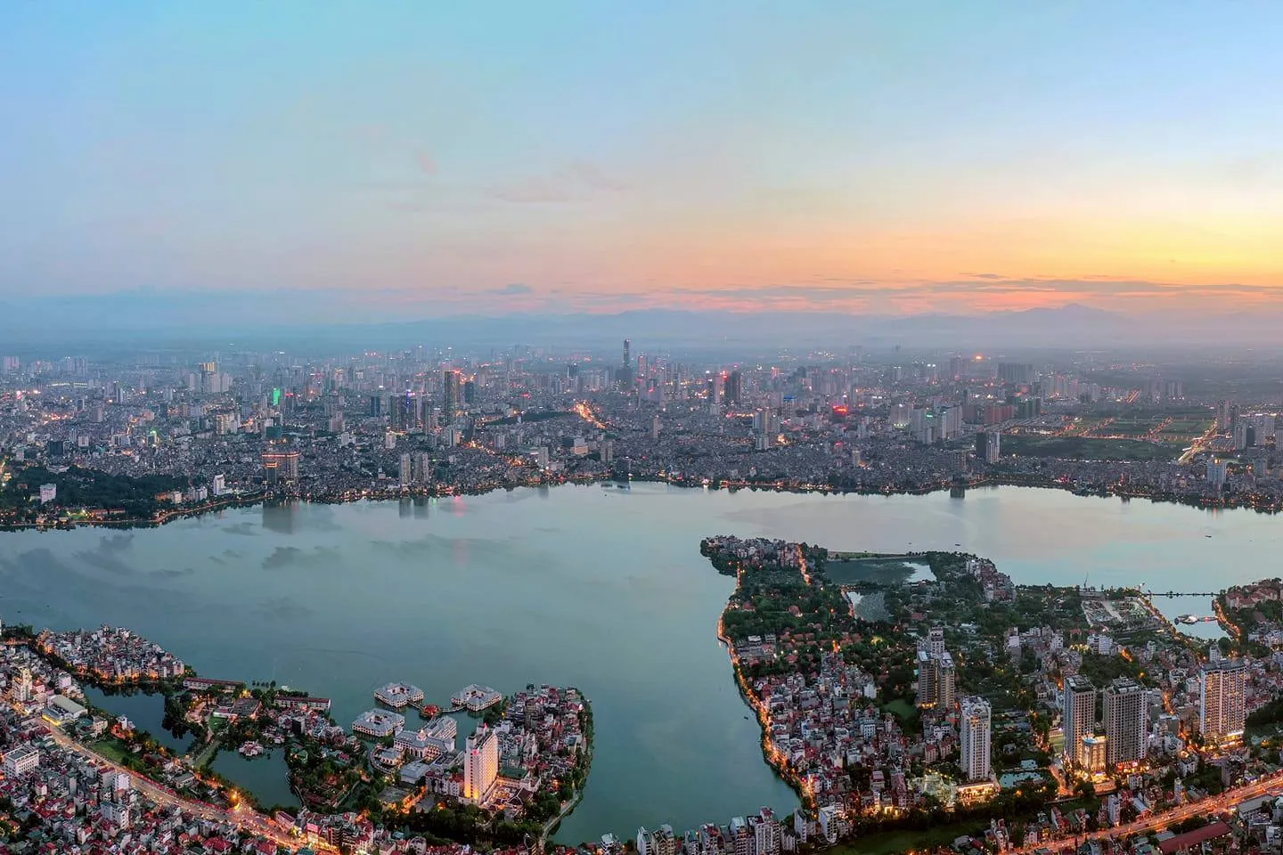 West Lake is Hanoi’s largest lake, offering cultural heritage, scenic beauty, and outdoor activities - Photo Source: Fanpage Marcus Lacey